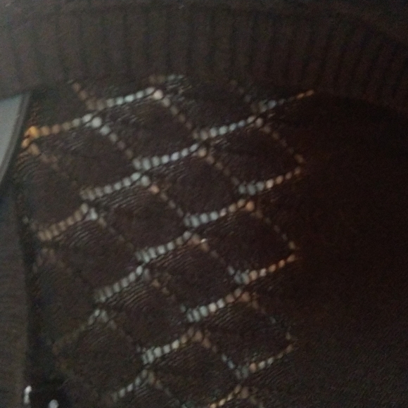 Black sweater - Picture 2 of 3